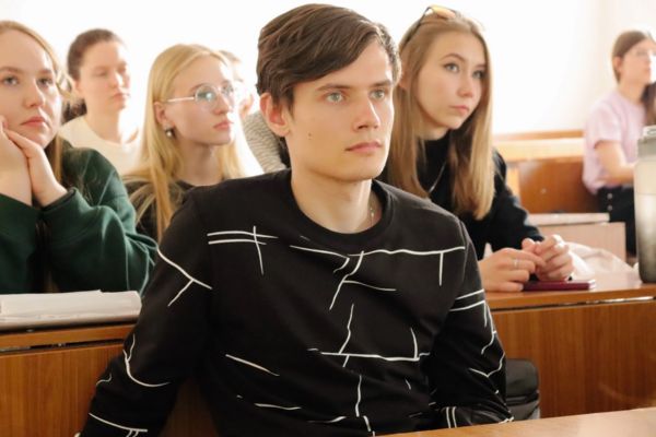 Участник заседаний историко-психологического клуба Алексей Суханов